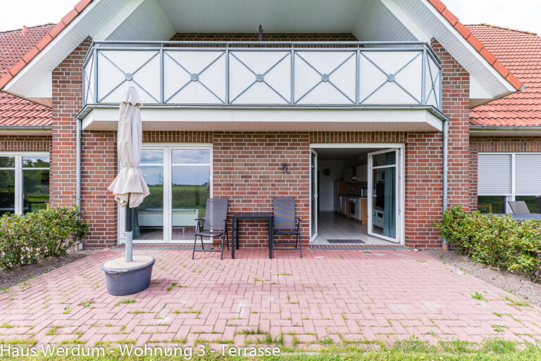 Haus Werdum Wohnung 3 Bild 91 Terrasse