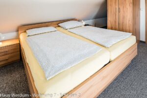 Haus Werdum Wohnung 7 Bild 65 Schlafen2